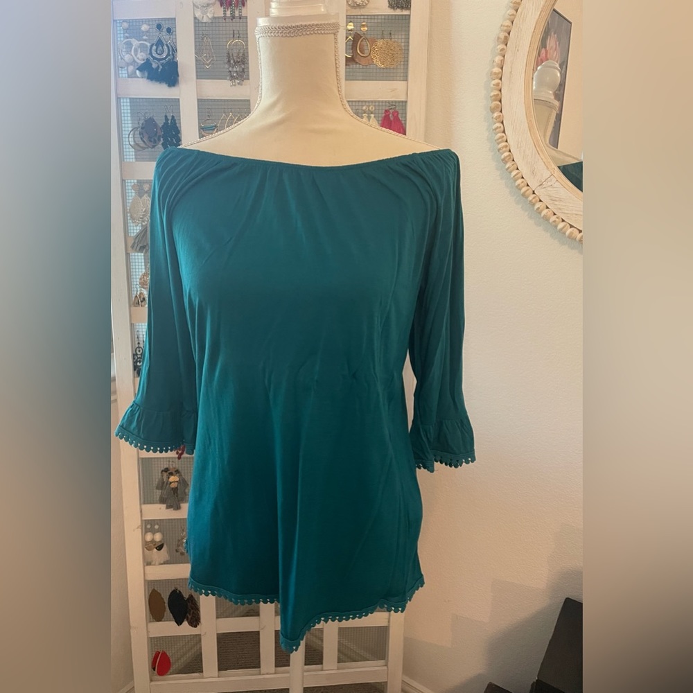 NWOT Venus off the shoulder top